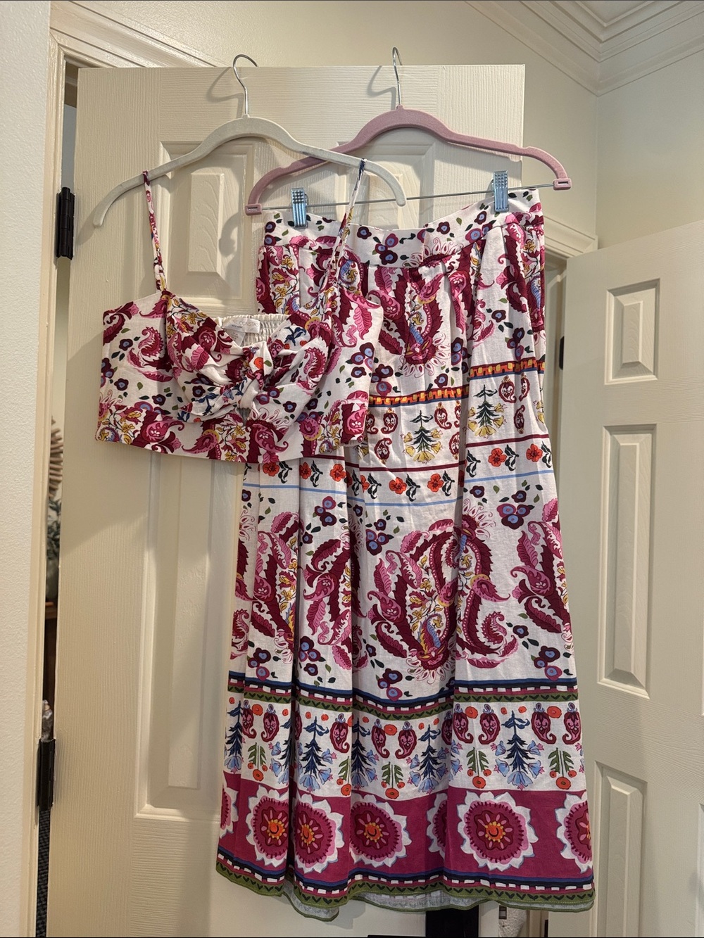 Caroline Constas NWT Two-Piece Floral Paisley Set in White and Magenta